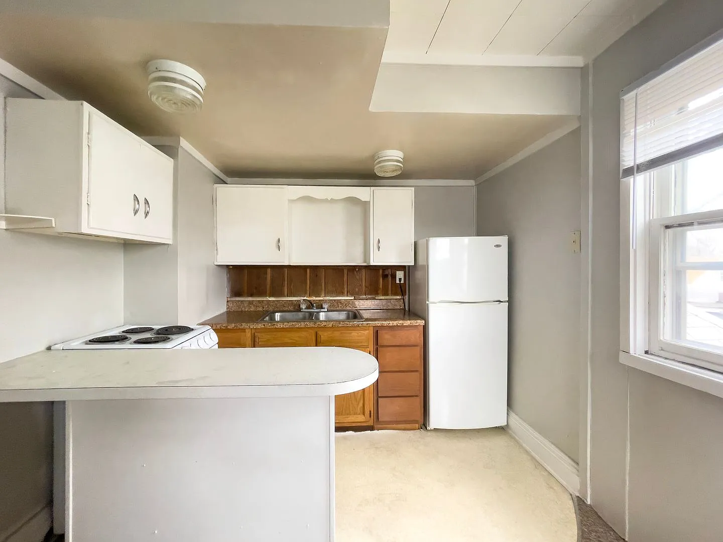 830 W North St. (Whim & Proper, LLC) — Photo 3