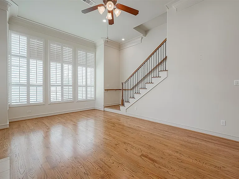 1804 Haddon St — Photo 25