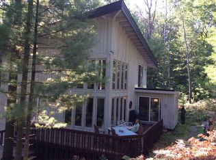 325 Wooded Shore Ln, Traverse City, MI 49686