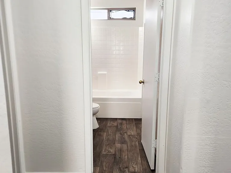 12574 W Lisbon Ln — Photo 13