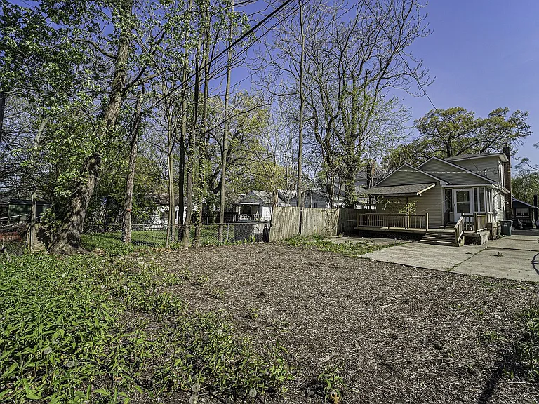 575 E Drayton St — Photo 19