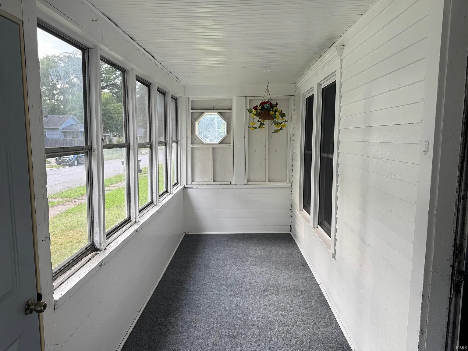 3 bed, 1.0 bath, 1248 sqft, $1,325 — Photo 3