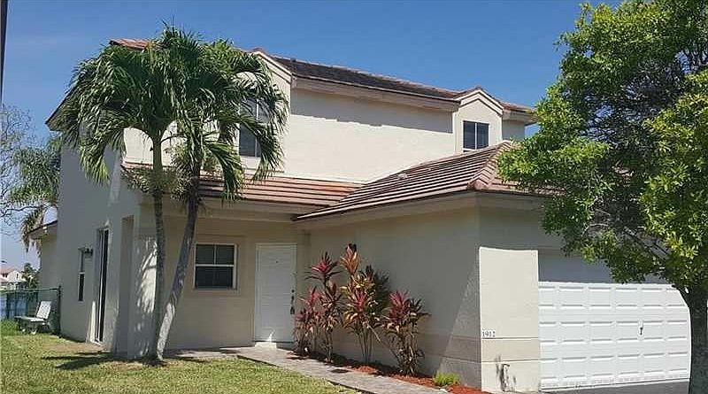 1st image of 1921 NW 184th Ter