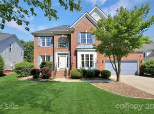 9717 Tenencia Ct, Charlotte, NC 28277