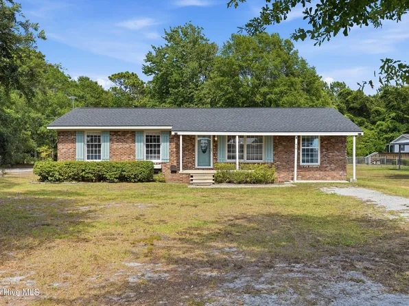 879 Bricklanding Road SW, Shallotte, NC 28470