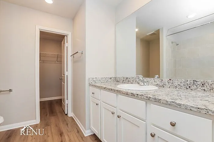 300 Sunnymeade Ln — Photo 11