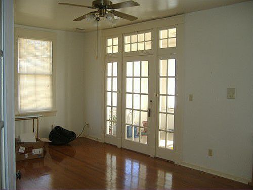 2nd image of 2000 Marengo St APT 1