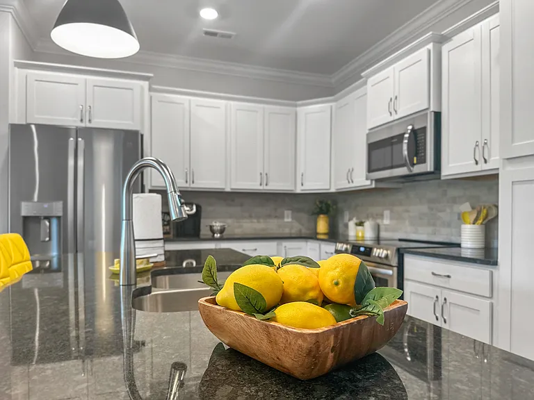 1621 Spring Berry Ln — Photo 36