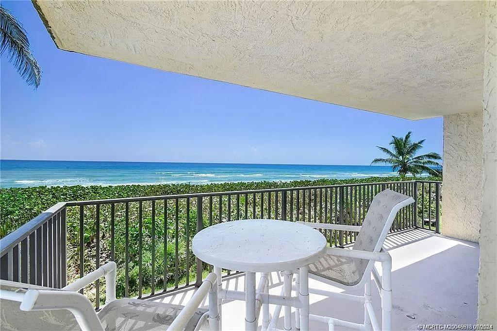 2 bed, 2.0 bath, 1044 sqft, $5,500 — Photo 1
