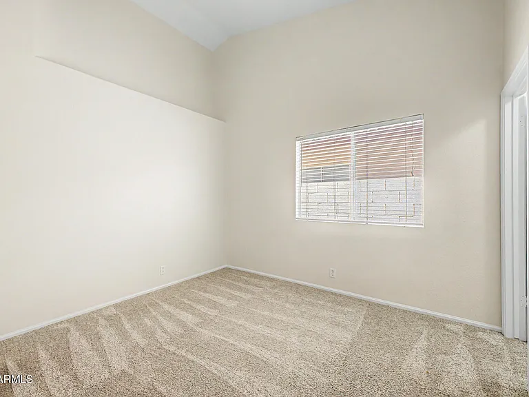 1068 W Glenmere Dr — Photo 15