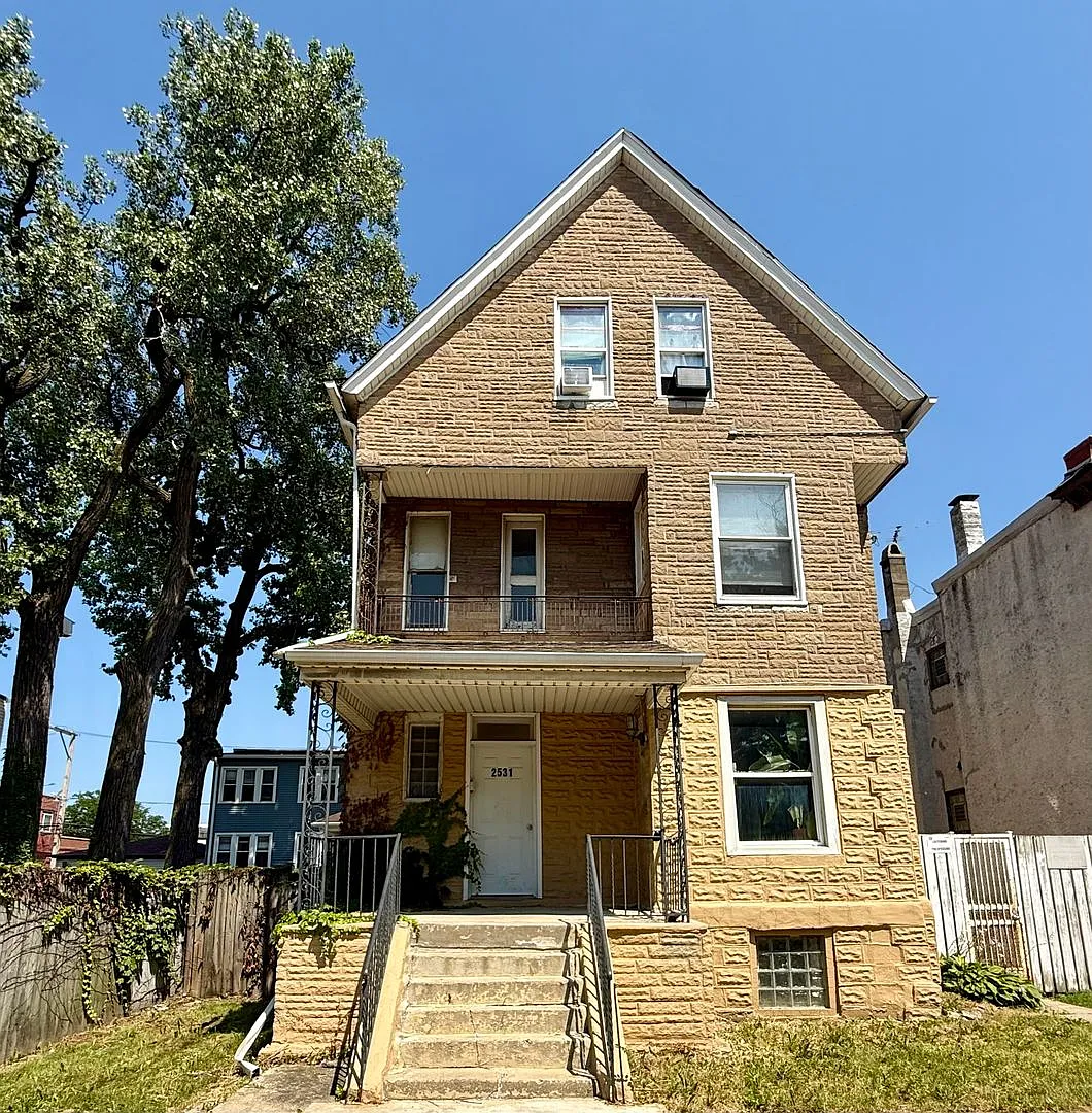 2531 N Tripp Ave — Photo 1