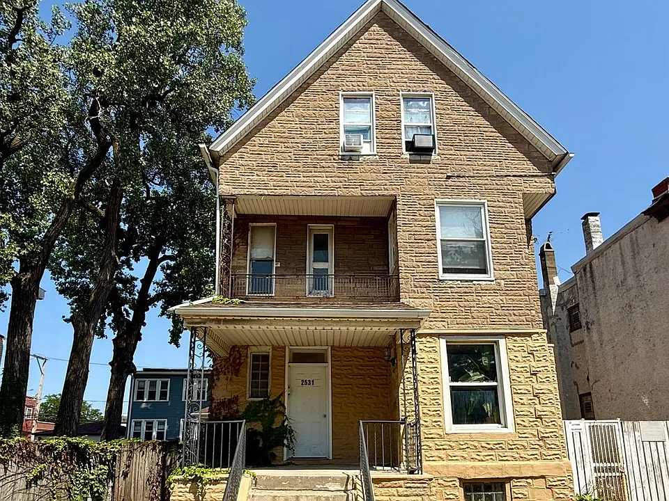2531 N Tripp Ave