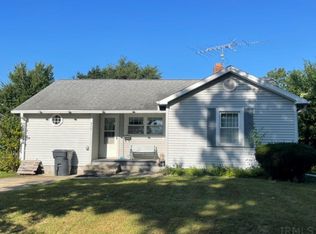 717 N Market St, Winamac, IN