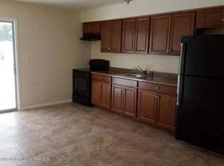 10 Greenwood Loop Rd, Brick, NJ 08724