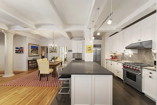 Sold by Nest Seekers International | media 14