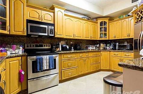 3rd image of 3475 Mystic Pointe Dr #7