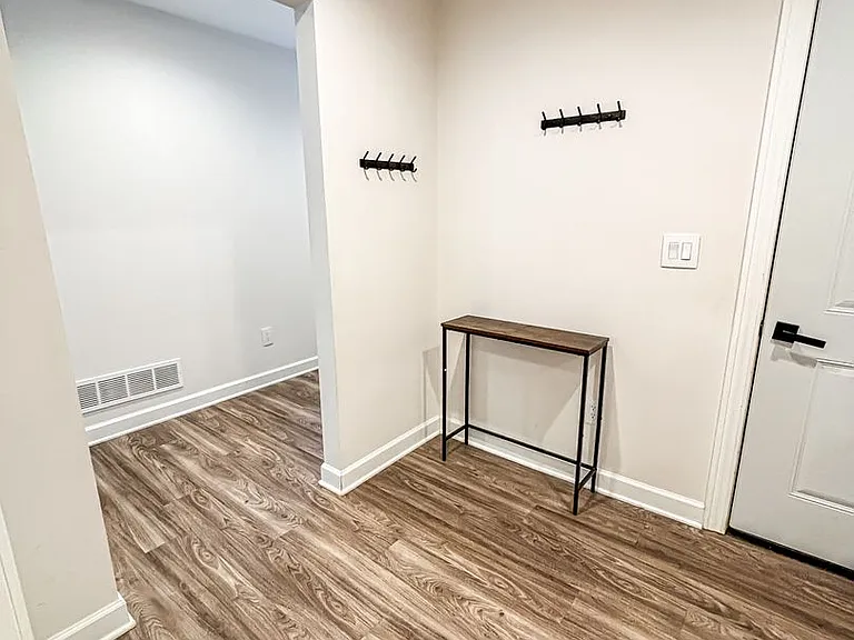 1624B Gunston Dr — Photo 46