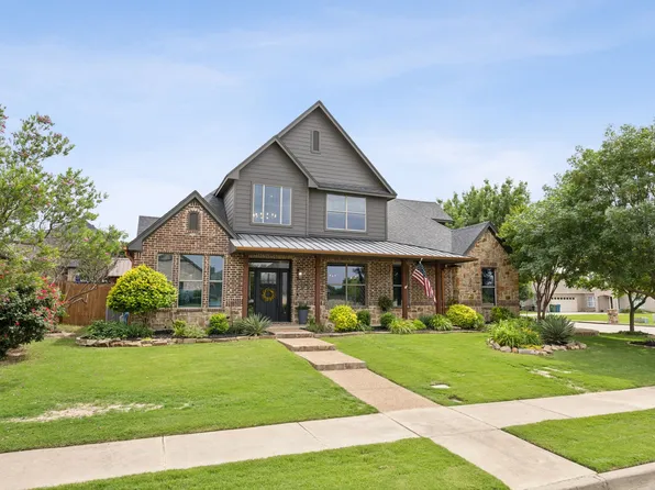 701 Chaparral Rd, Sanger, TX 76266