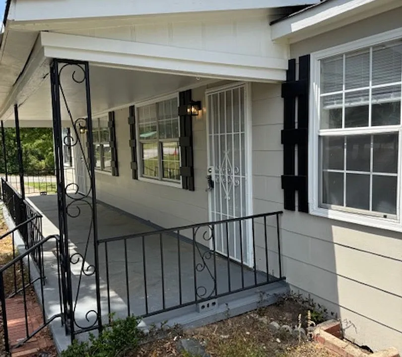 103 Elizabeth Ave
