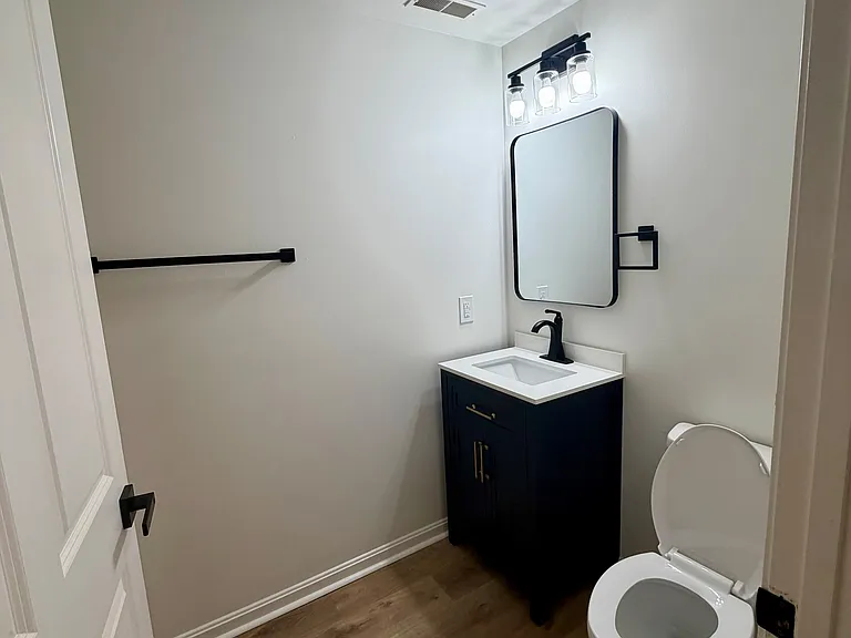 10639 Meeting St #203 — Photo 9