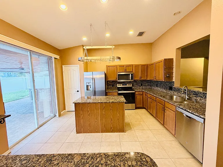 3227 Ogden Dr — Photo 6