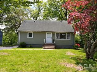 61 W Spring St, Somerville, NJ 08876