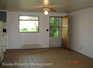 93 NE Kettle St, Oak Harbor, WA 98277