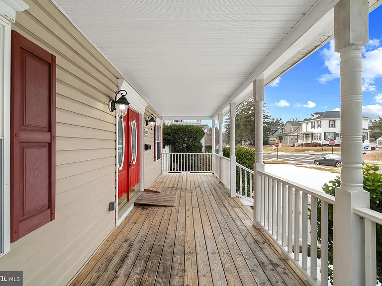 4021 Barrington Rd — Photo 41