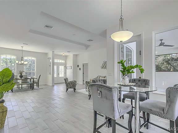 3rd image of 12 Corkwood Blvd