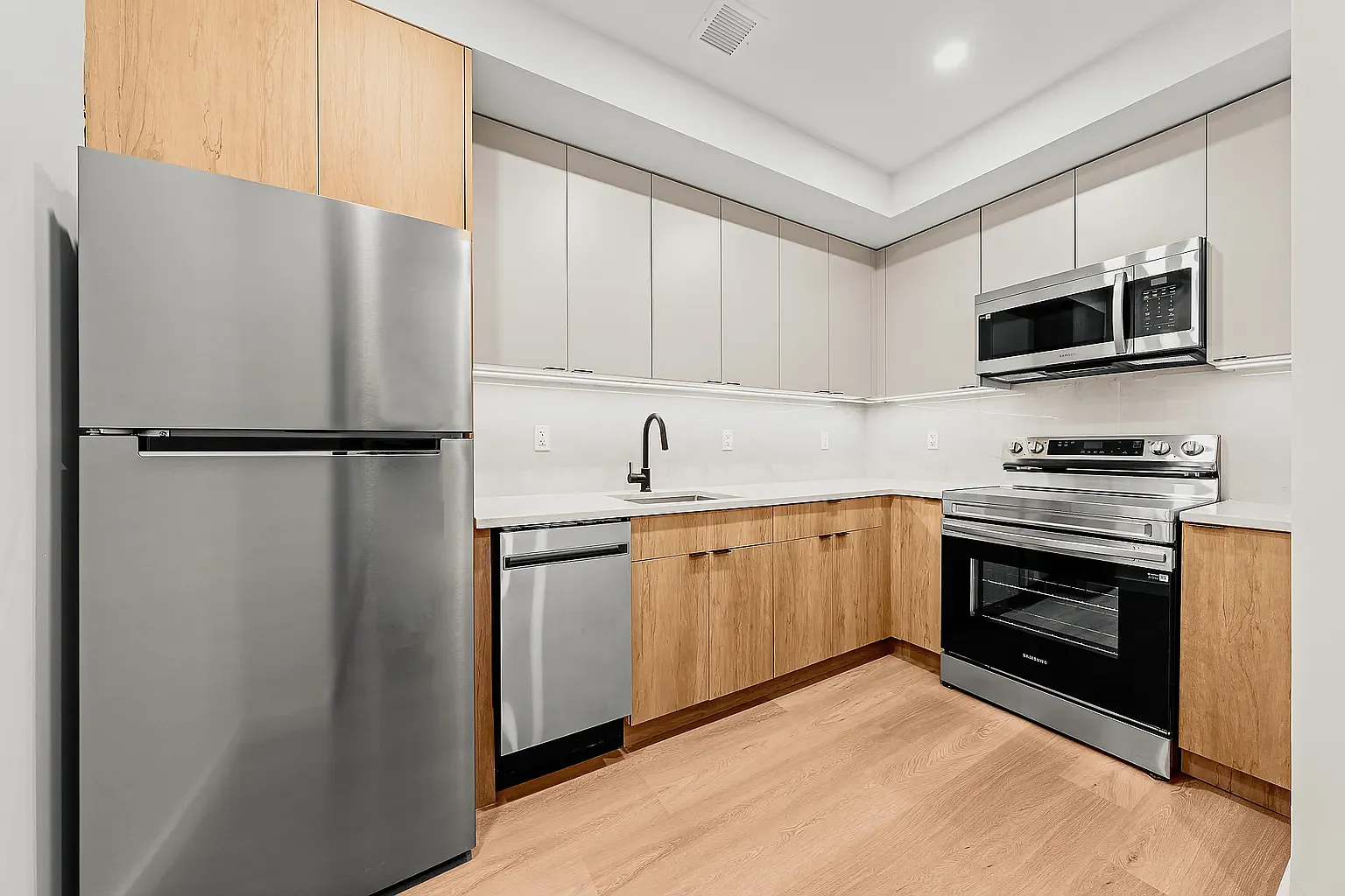 261 Grand Concourse — Photo 1