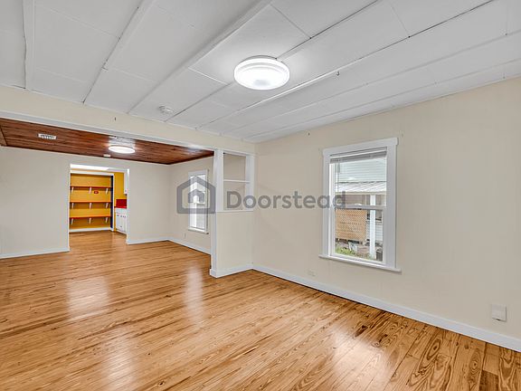5th image of 72 Anderson St