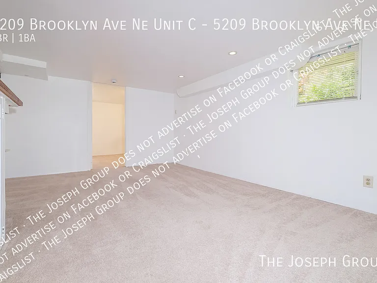 5209 Brooklyn Ave NE #C — Photo 4