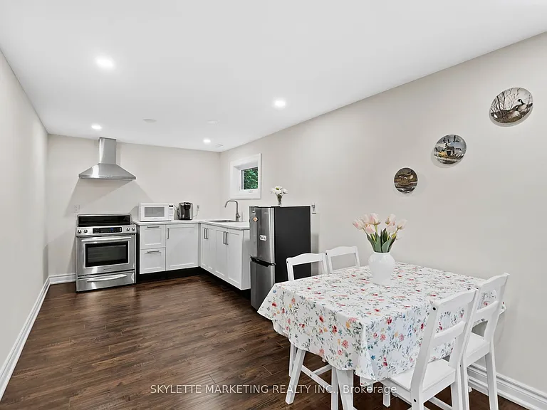 17 Sabrina Ct #BASEMENT — Photo 11