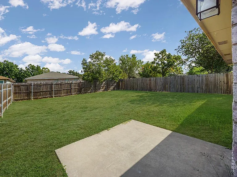 121 Shenandoah Trl — Photo 7