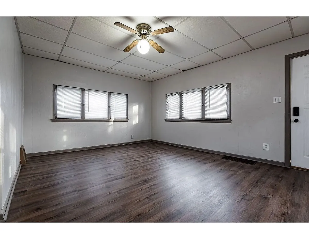 Building Photo - 1213 Gohres St