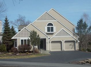 172 Spring Hollow Rd, Hawley, PA 18428