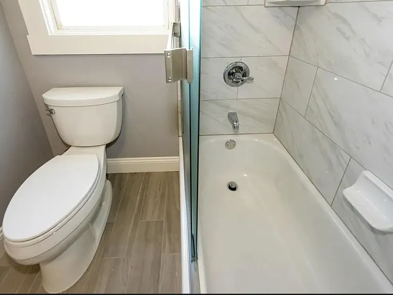 70 N 10th St #C — Photo 10