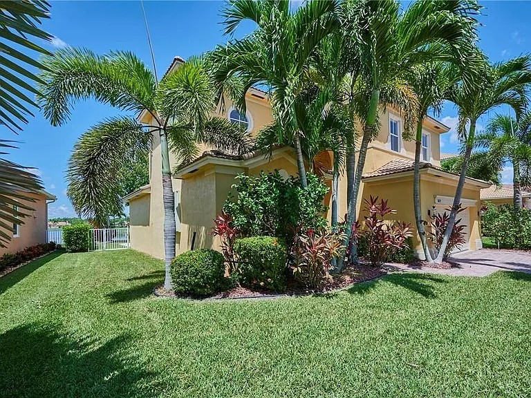 6024 Santa Margarito Dr — Photo 2