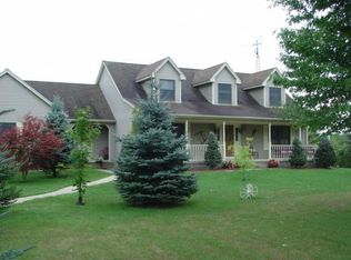 8829 Meskill Rd, Columbus, MI 48063