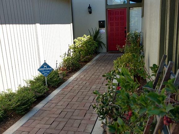 3rd image of 3403 W Howard Ave