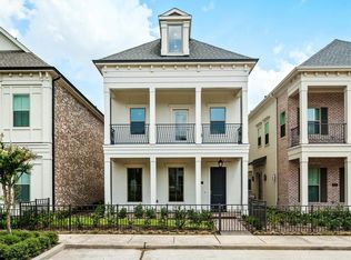 219 Green Blvd, Conroe, TX 77384