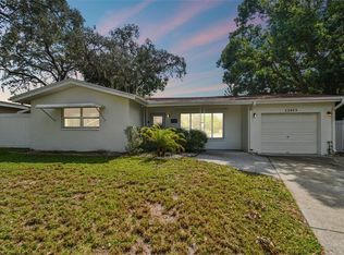 12415 104th St, Largo, FL 33773