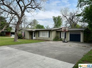 971 Jefferson Ave, Seguin, TX 78155