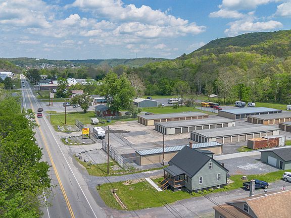 4th image of 10475 Fairgrounds Rd