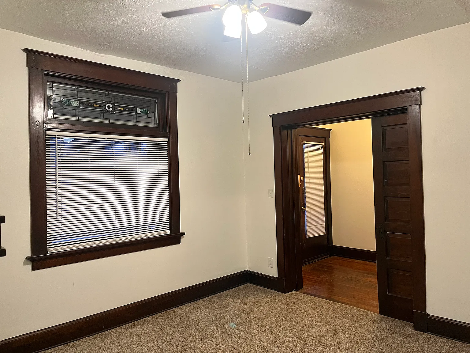2 bed, 1000 sqft, $1,200 — Photo 4