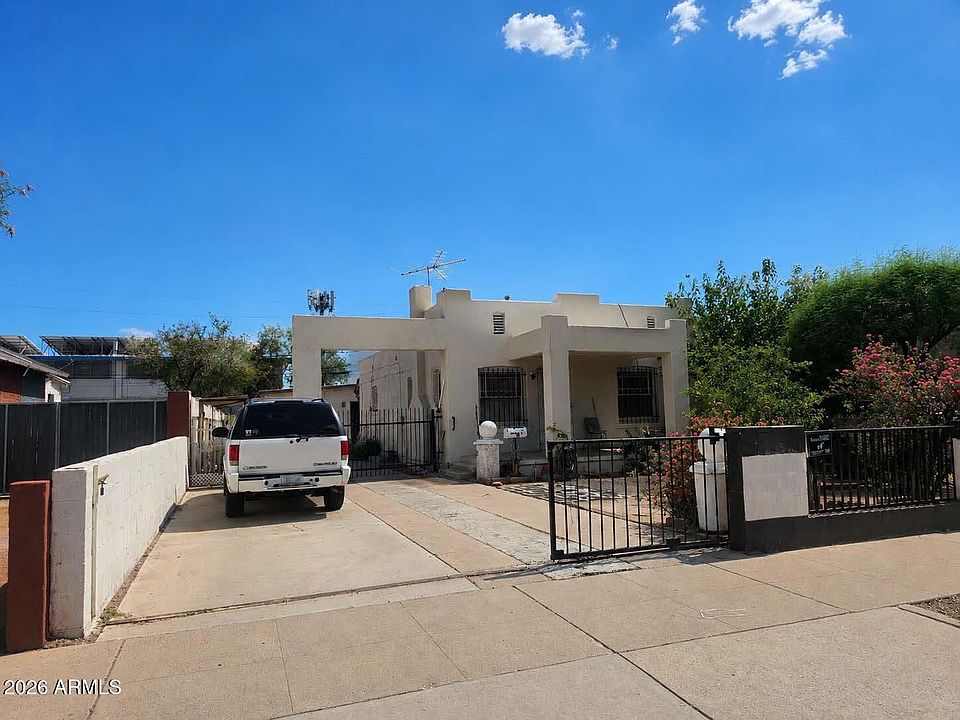 1st image of 1433 E BRILL Street