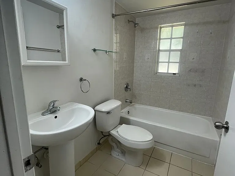 504 Santander Ave — Photo 11