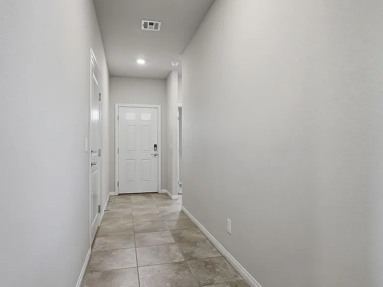 73 Hawk Ave — Photo 12