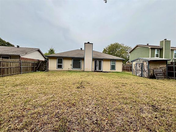 3rd image of 319 Iberis Dr #319
