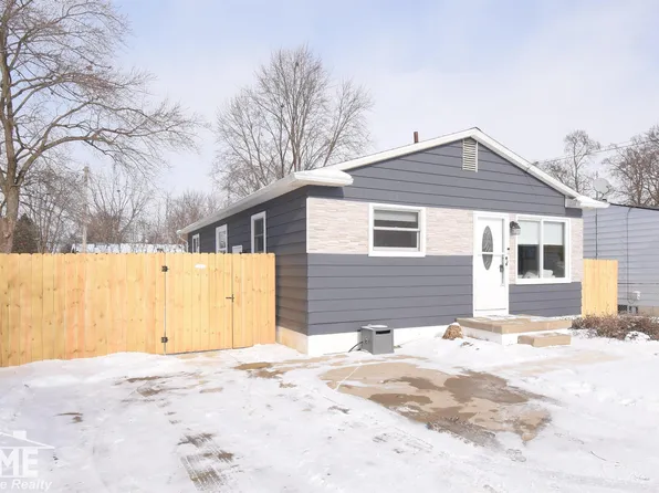 105 E Naldrette St, Durand, MI 48429